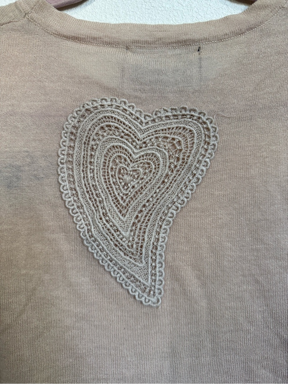 Gucci Italy Linen Silk Knit Top Blush Embroidered Heart Back Size L - Picture 5 of 8